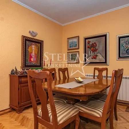 Rezidencija Thuranovic Апартаменты *
